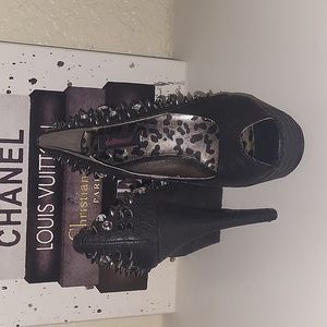 Dollhouse "Spike" black studded/ jeweled platform open toe heel, sz 8